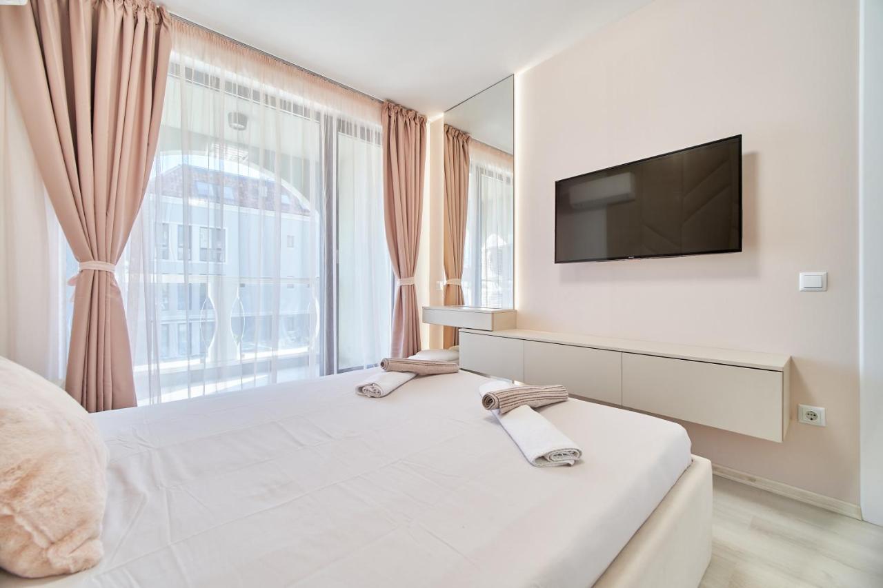 Mediterranea Complex - Luxury Apartment With Sea & Pool View! Varna Dış mekan fotoğraf