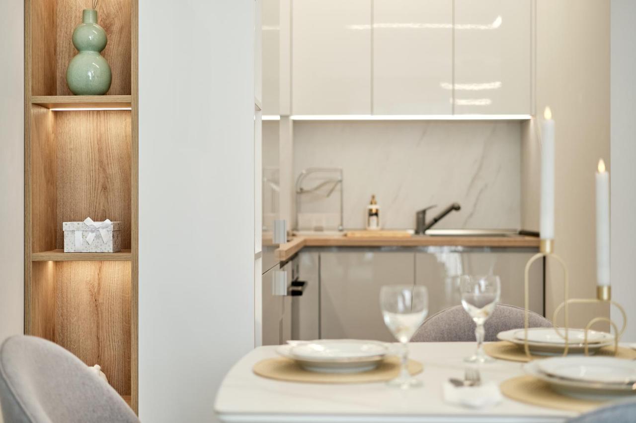 Mediterranea Complex - Luxury Apartment With Sea & Pool View! Varna Dış mekan fotoğraf